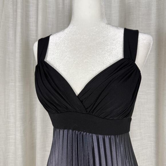 Betsy & Adam Dress Womens 14 Black Ombre Pleated Satin Maxi Evening Gown Formal - Picture 3 of 10